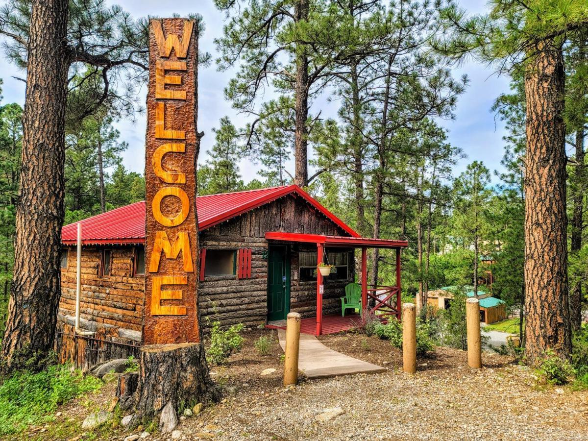 Sierra Blanca Cabins Hotell Ruidoso Eksteriør bilde